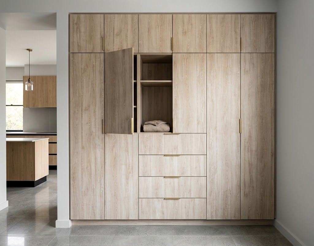 Modul Woods custom closet — installed project